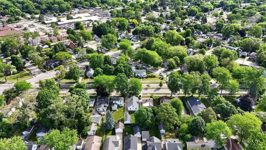 3321 Court Street Saginaw City MI 48602