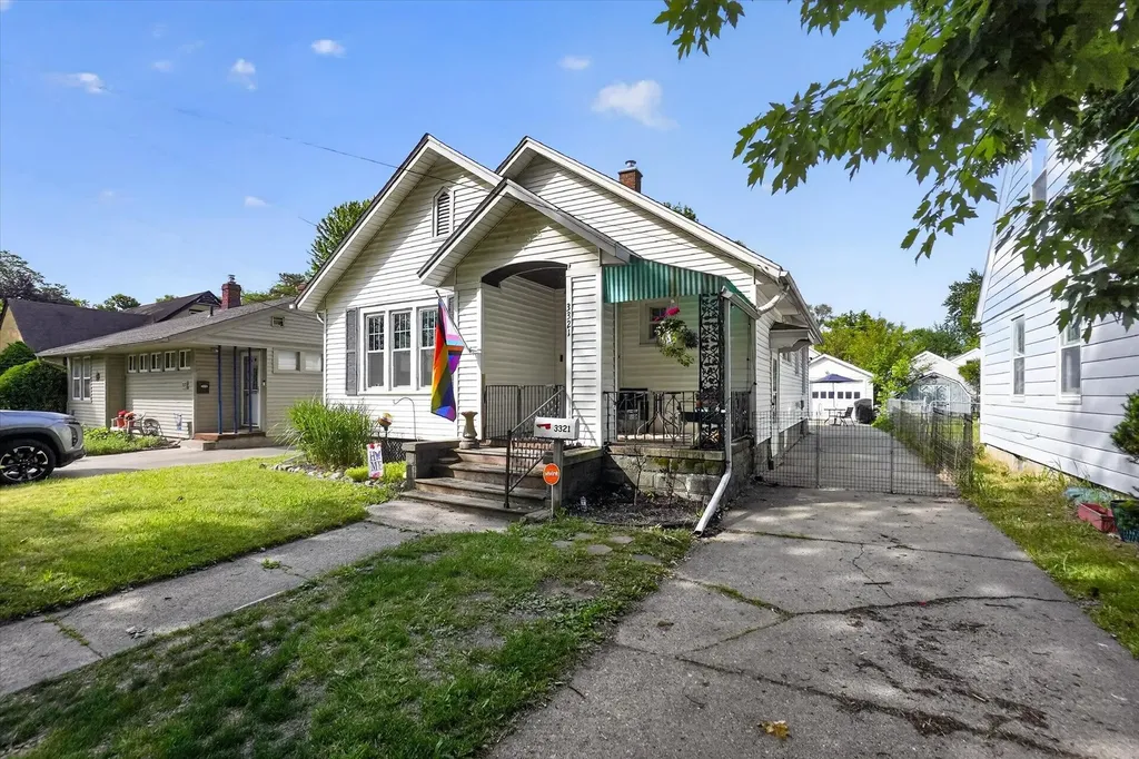 3321 Court Street Saginaw City MI 48602