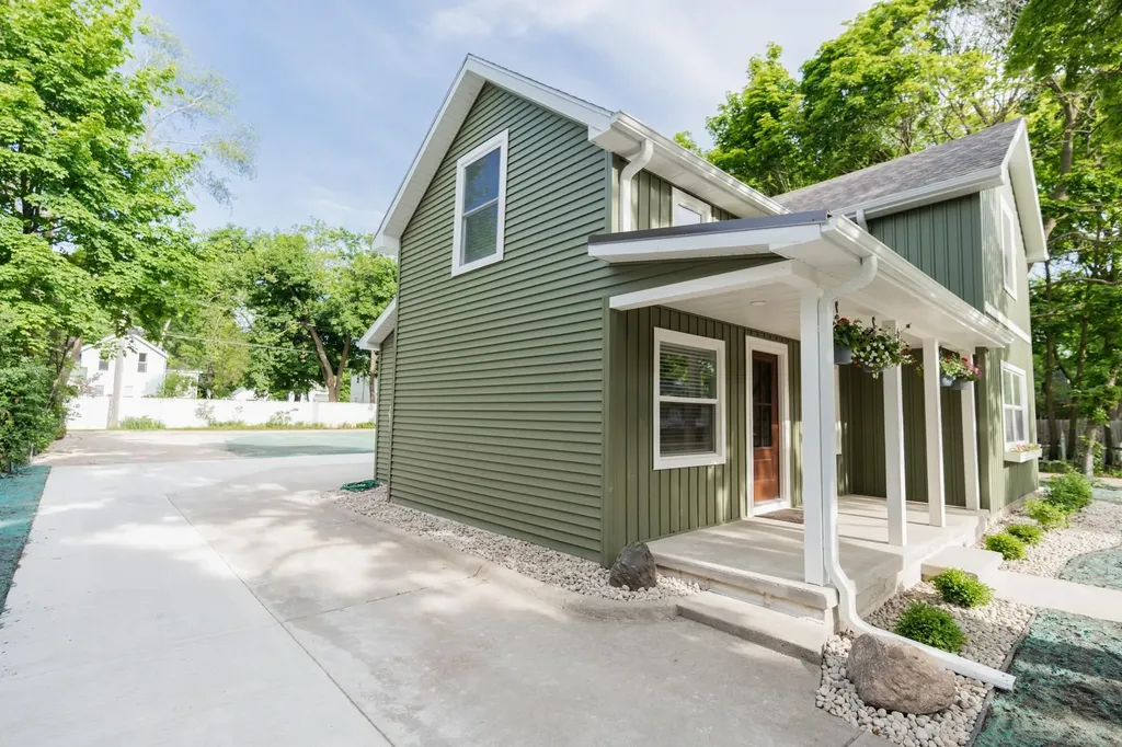 620 S Lansing Street Mt. Pleasant City MI 48858