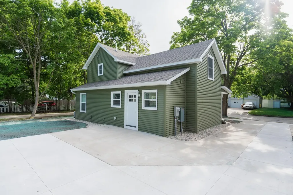 620 S Lansing Street Mt. Pleasant City MI 48858