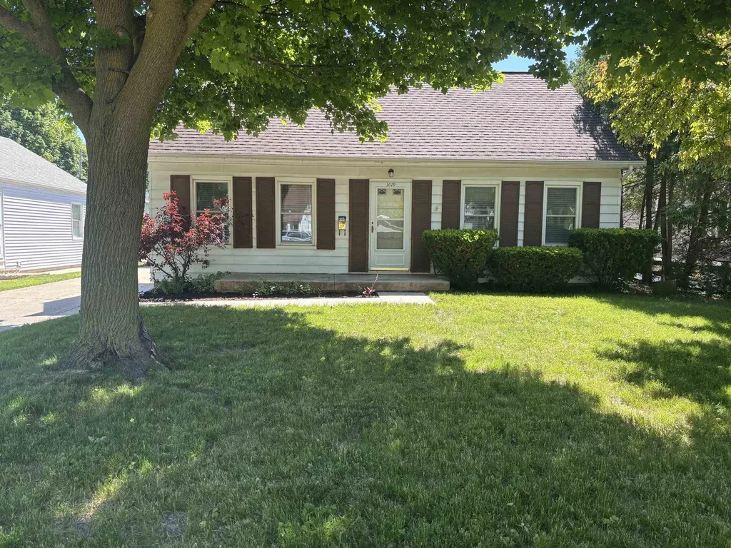 1019 S Fancher Avenue Mt. Pleasant City MI 48858