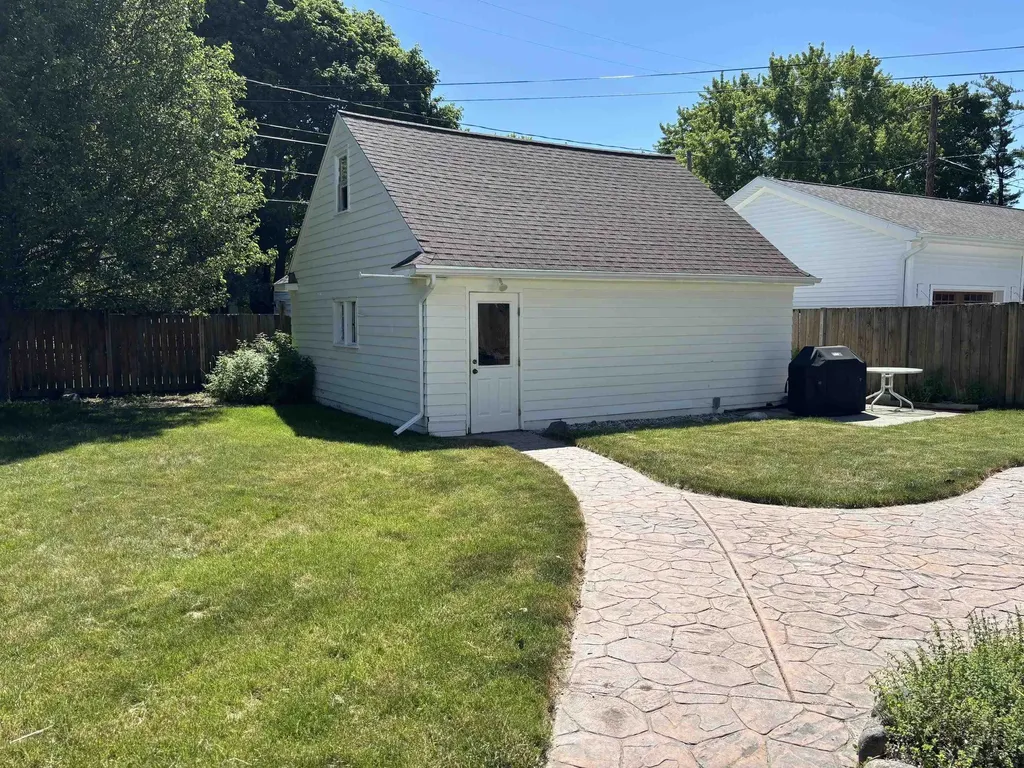 1019 S Fancher Avenue Mt. Pleasant City MI 48858
