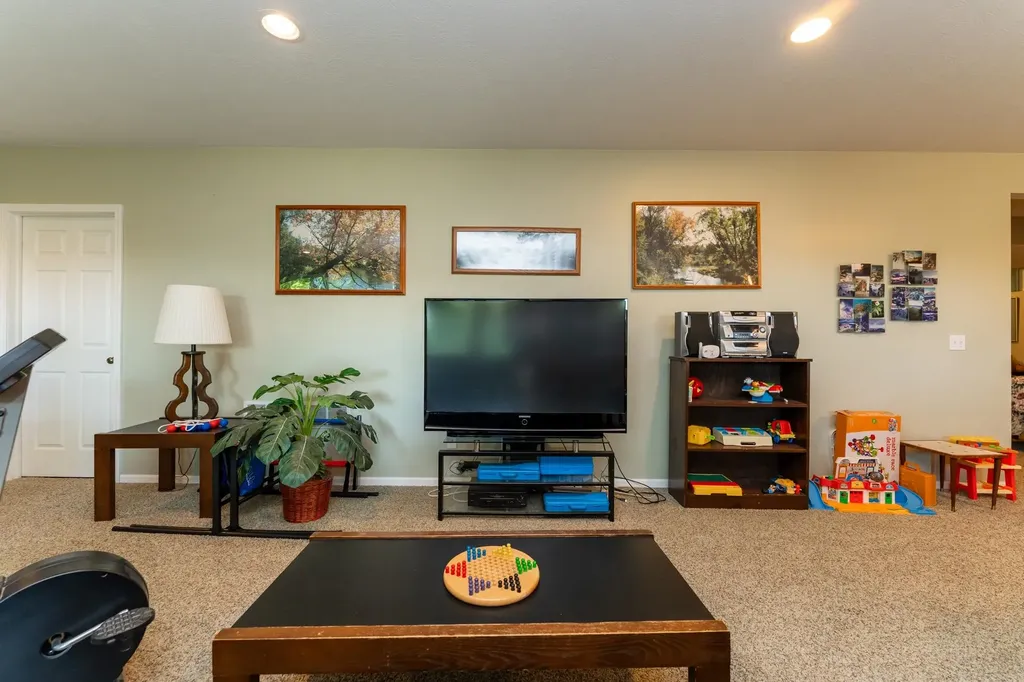 1083 El Camino Grande Sherman Township MI 48893