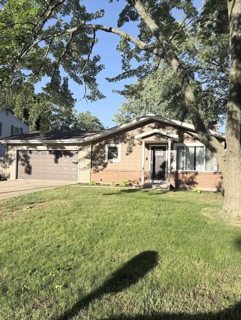 302 W Grand Avenue Mt. Pleasant City MI 48858