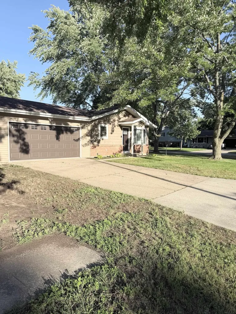 302 W Grand Avenue Mt. Pleasant City MI 48858