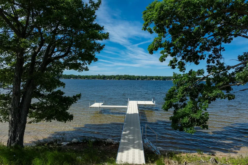 11167 N Shore Drive Garfield Township MI 48632