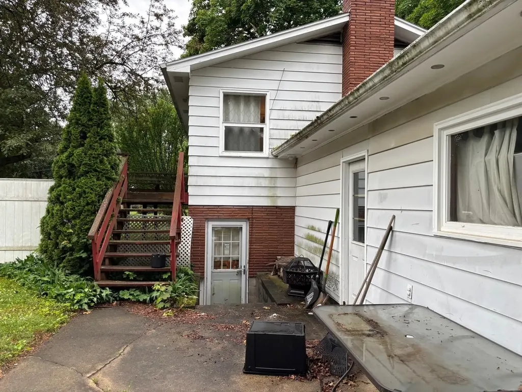 250 Purdy Drive Alma City MI 48801