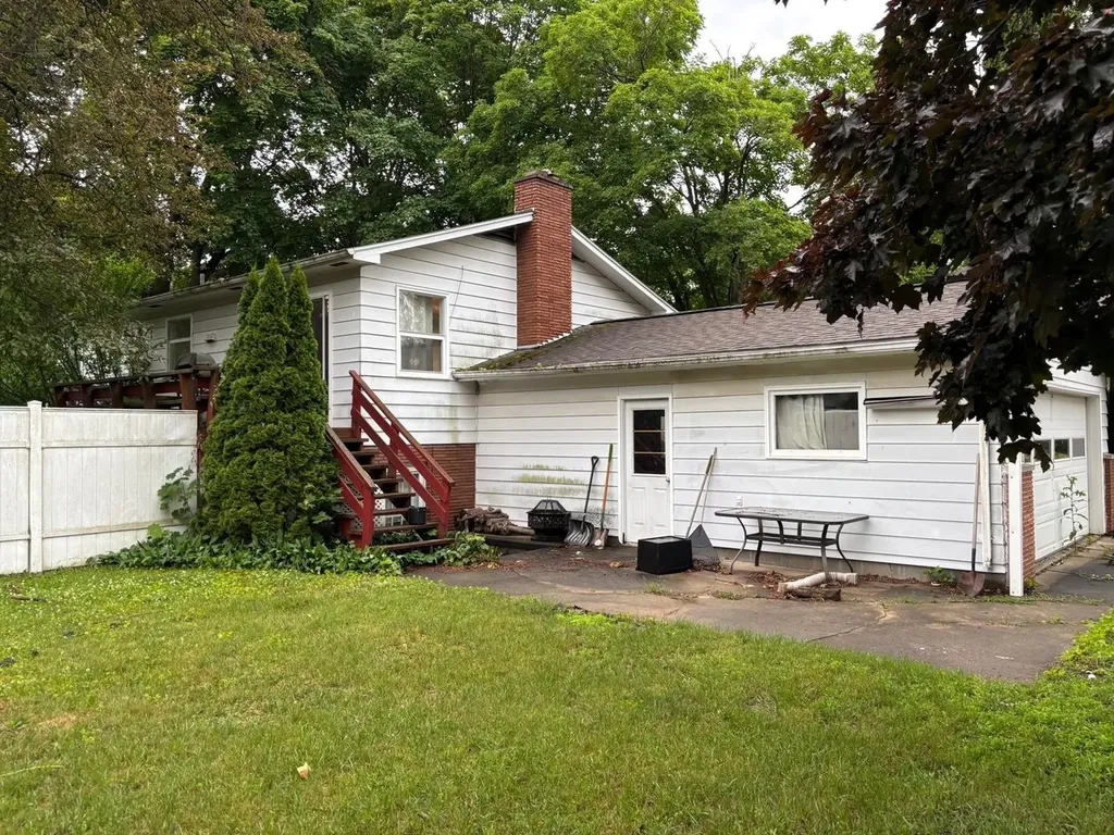 250 Purdy Drive Alma City MI 48801