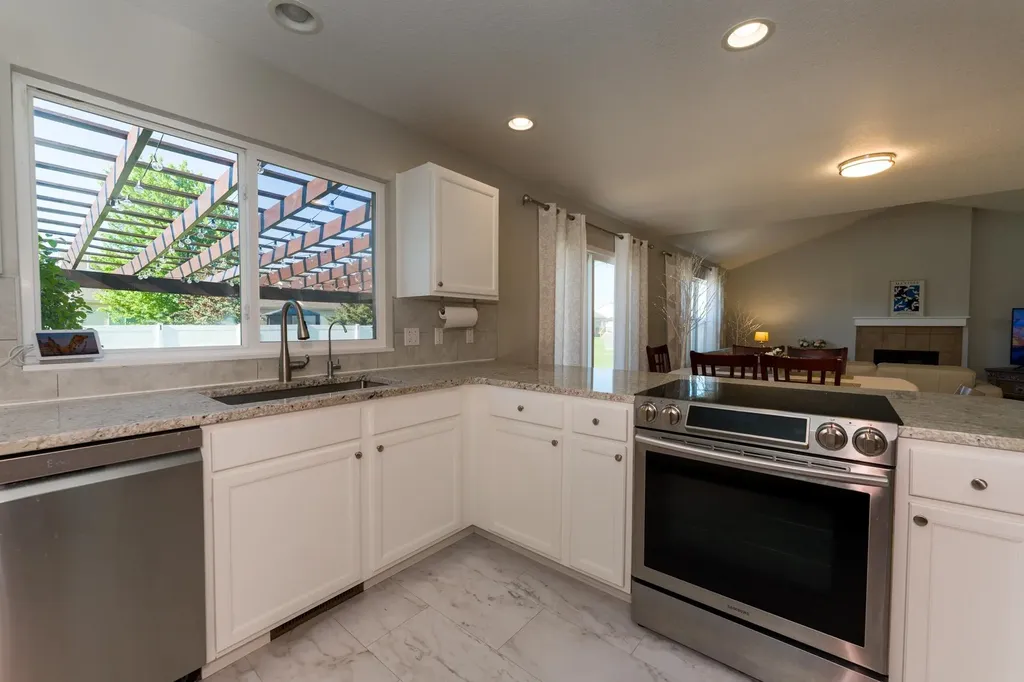 1646 Abbey Court Mt. Pleasant City MI 48858