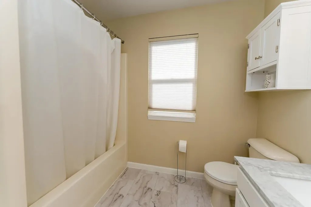 1646 Abbey Court Mt. Pleasant City MI 48858