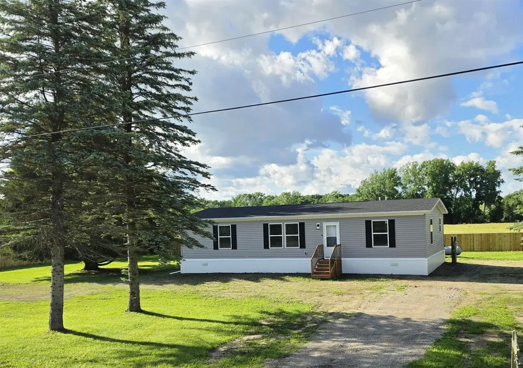 4390 W Seaman Road Arcada Township MI 48801