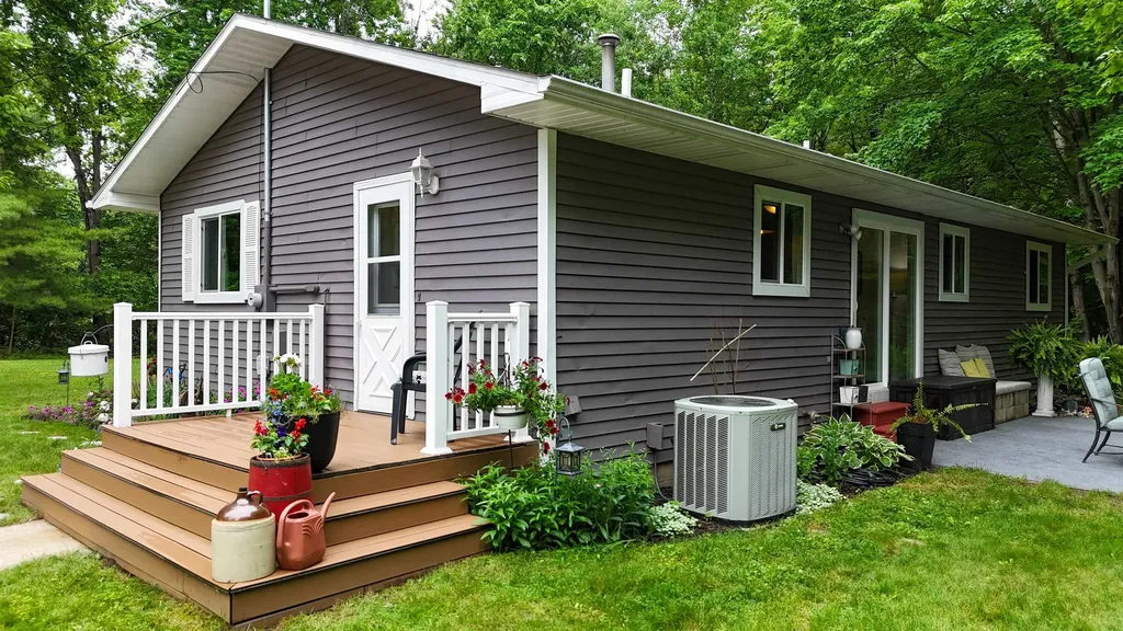 5190 S Vandecar Road Deerfield Township MI 48858