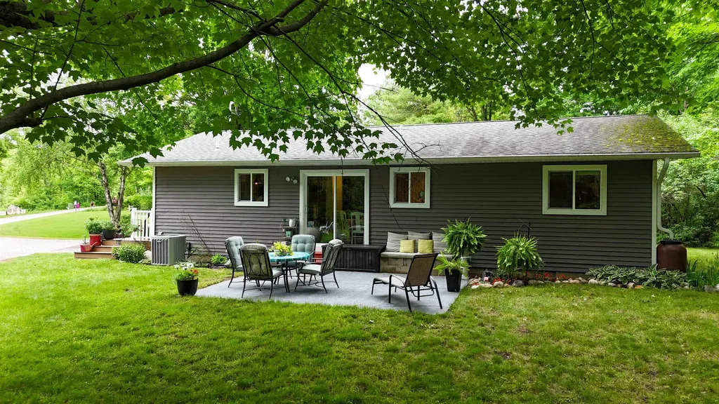 5190 S Vandecar Road Deerfield Township MI 48858