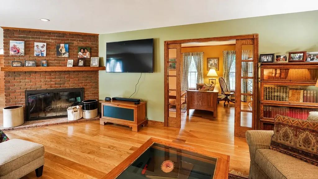 608 E Bluegrass Road Union Charter Township MI 48858