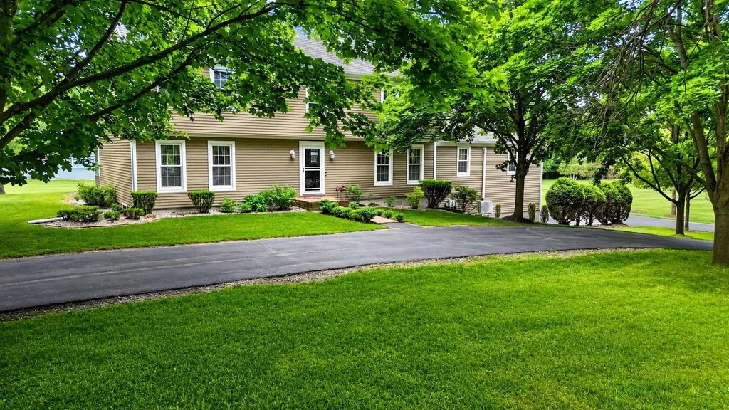 608 E Bluegrass Road Union Charter Township MI 48858