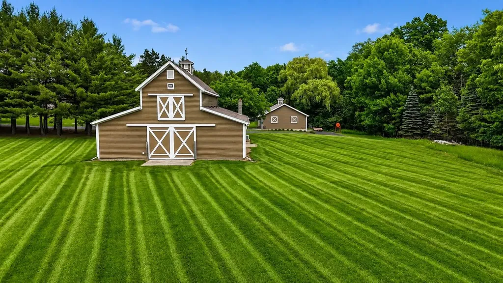 608 E Bluegrass Road Union Charter Township MI 48858
