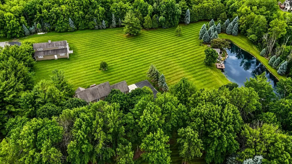 608 E Bluegrass Road Union Charter Township MI 48858