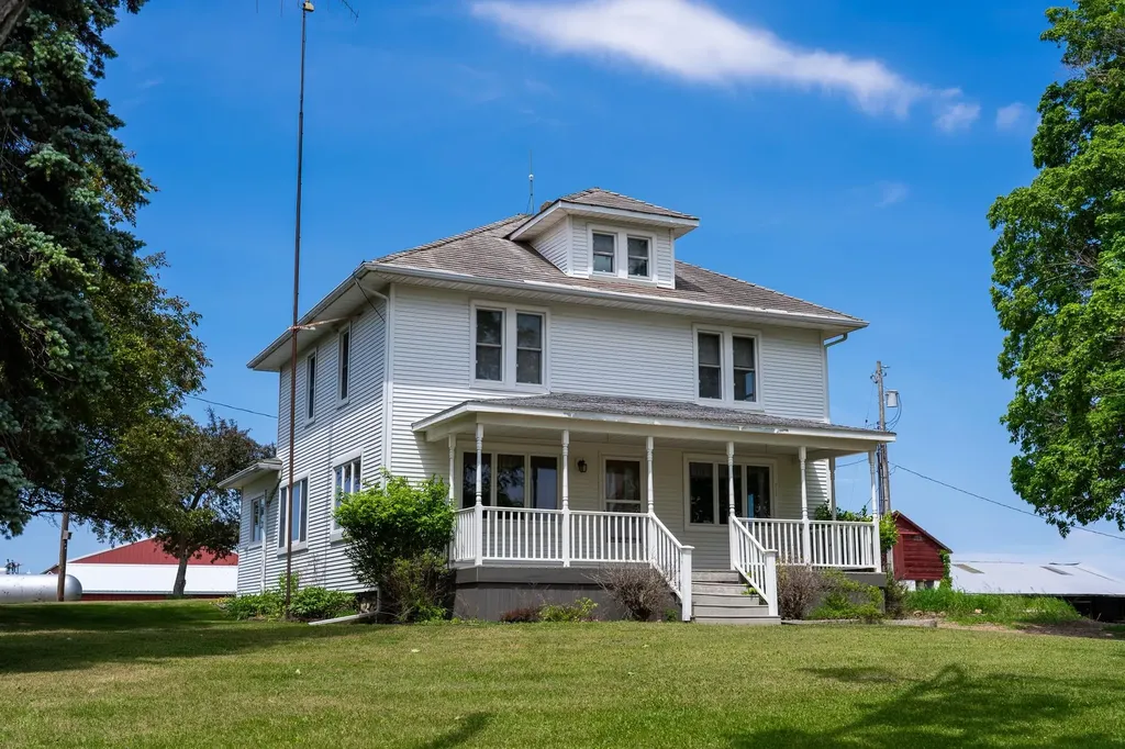 402 W Chapman Road Fremont Township MI 48858