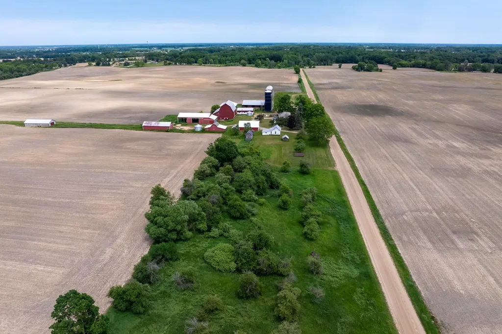 402 W Chapman Road Fremont Township MI 48858