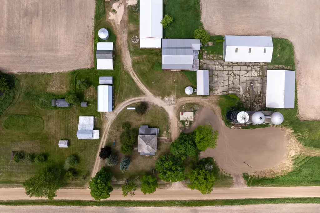 402 W Chapman Road Fremont Township MI 48858