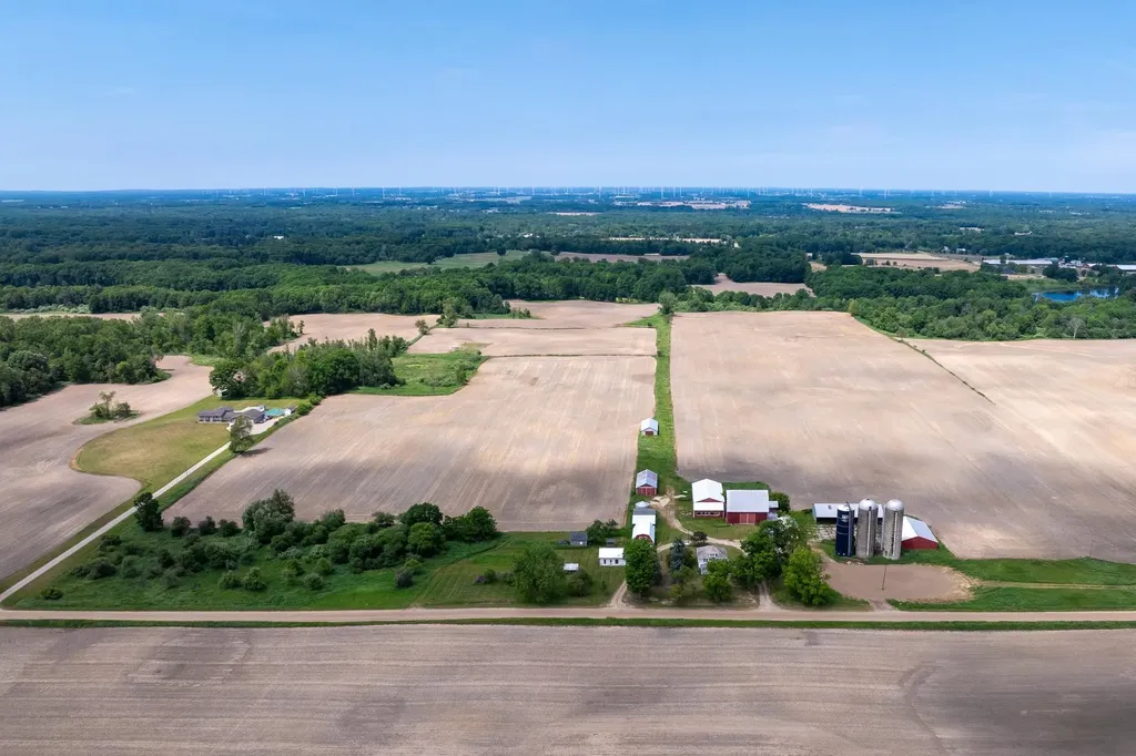 402 W Chapman Road Fremont Township MI 48858
