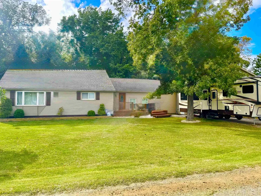 6510 S Begole Road Fulton Township MI 48871