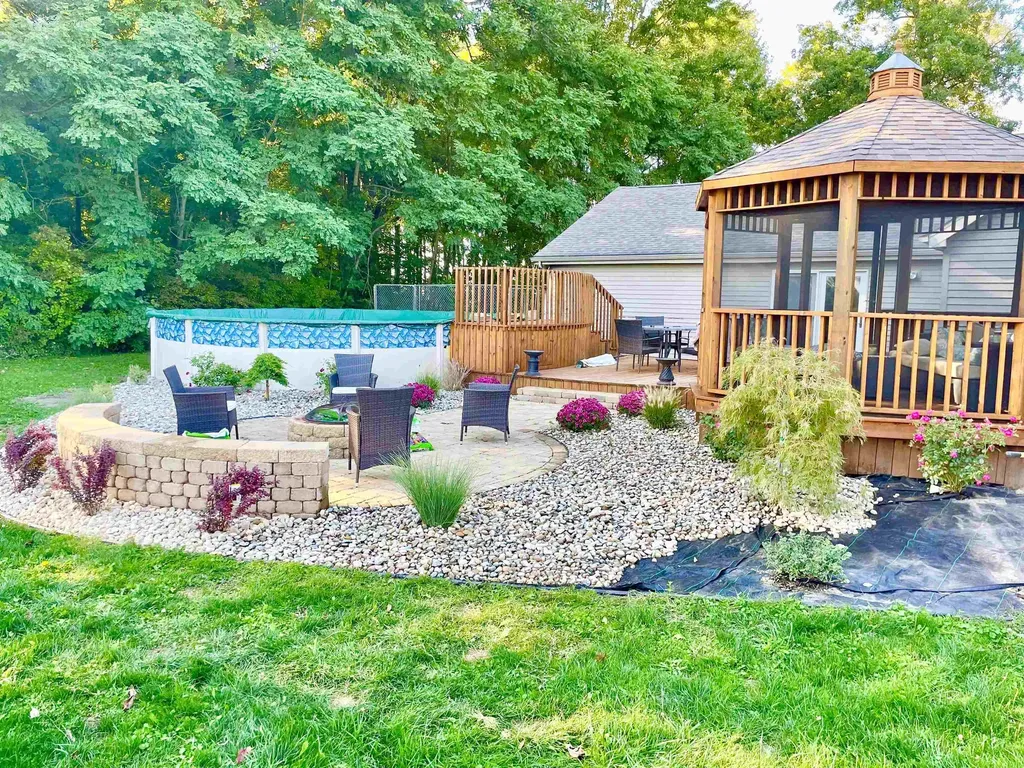 6510 S Begole Road Fulton Township MI 48871