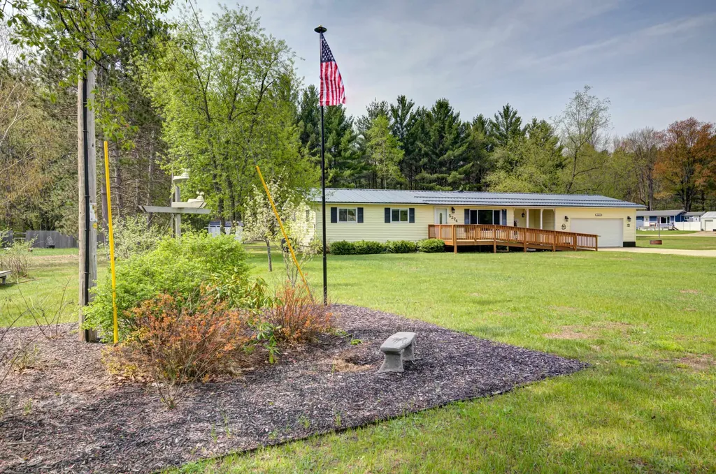 5274 SW Lockwood Street Boardman Township MI 49680