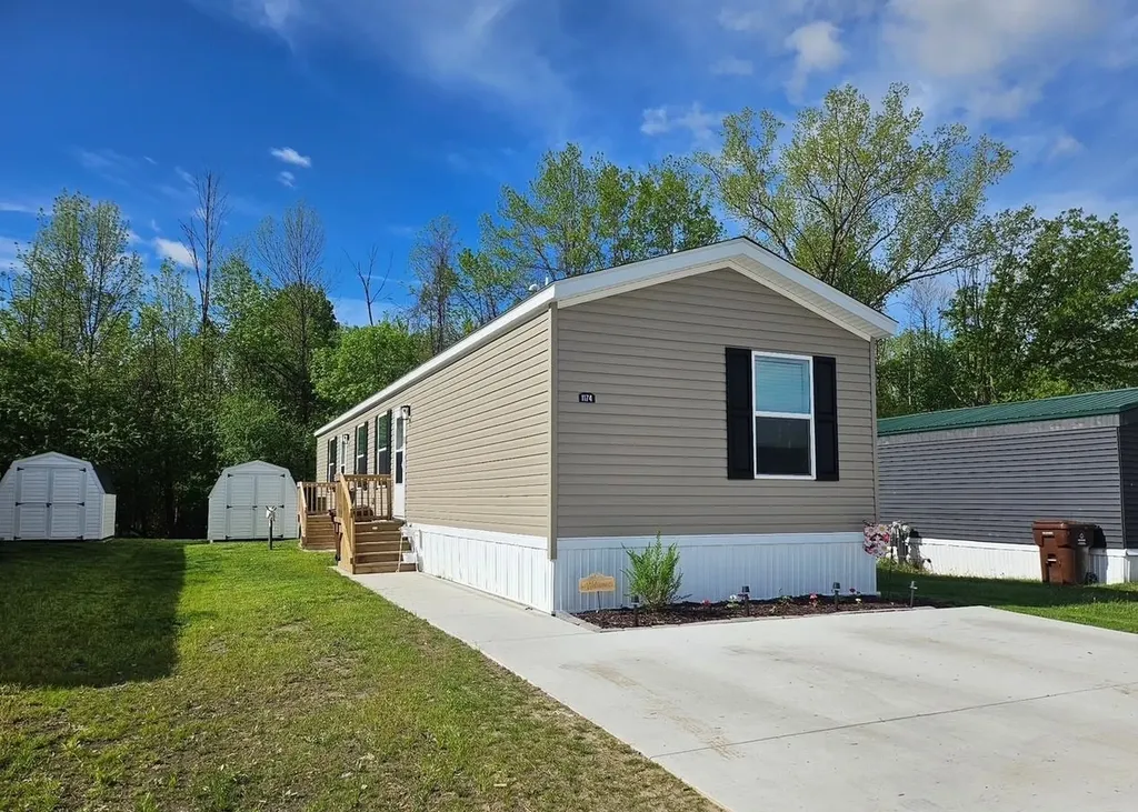 1174 Ironstone Drive Union Charter Township MI 48858