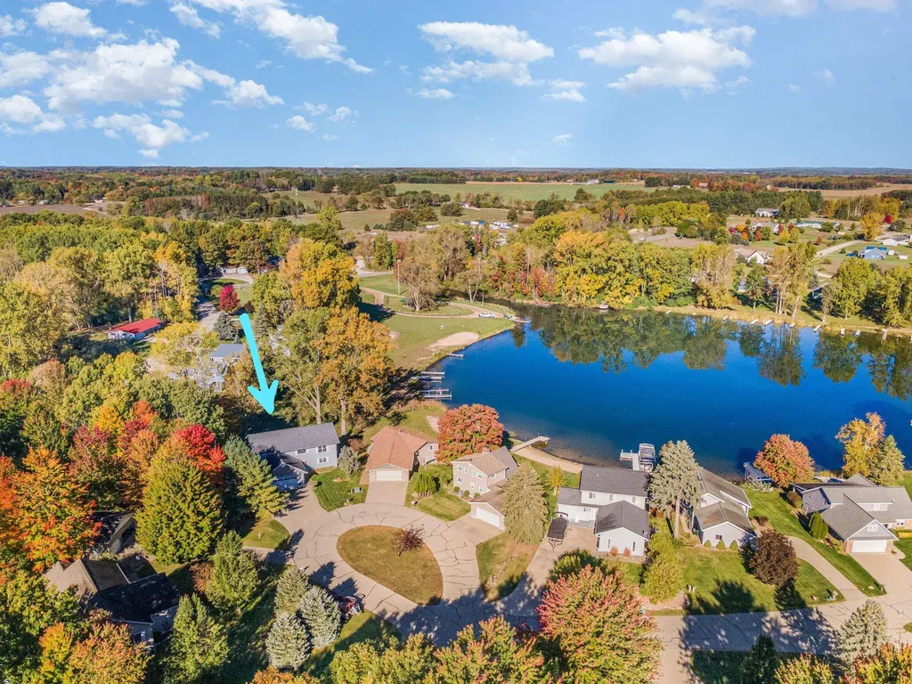 1057 Crown Point Drive Lake Isabella Village MI 48893