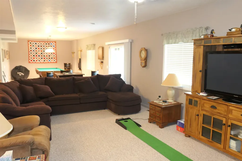 1057 Crown Point Drive Lake Isabella Village MI 48893