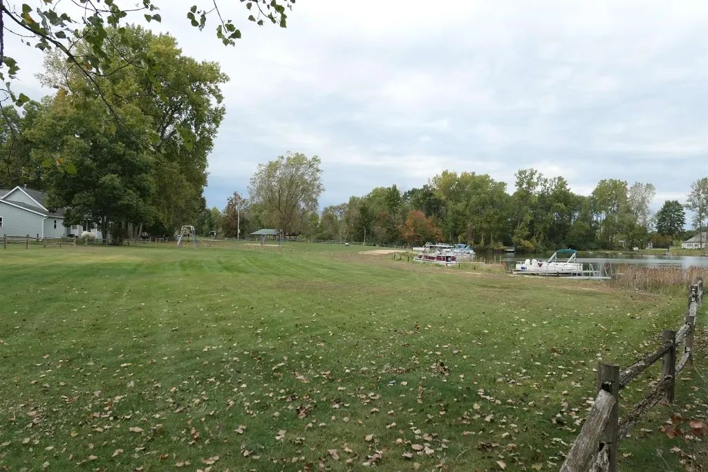 1057 Crown Point Drive Lake Isabella Village MI 48893