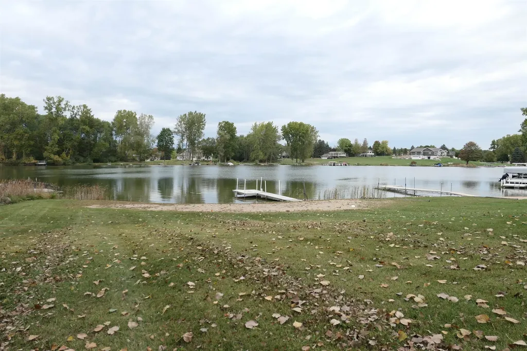 1057 Crown Point Drive Lake Isabella Village MI 48893