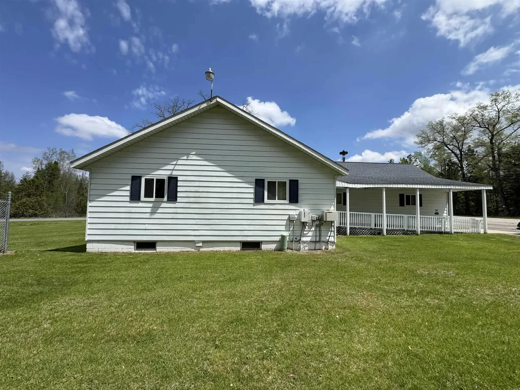 2441 Greenwood Road Mills Township MI 48756