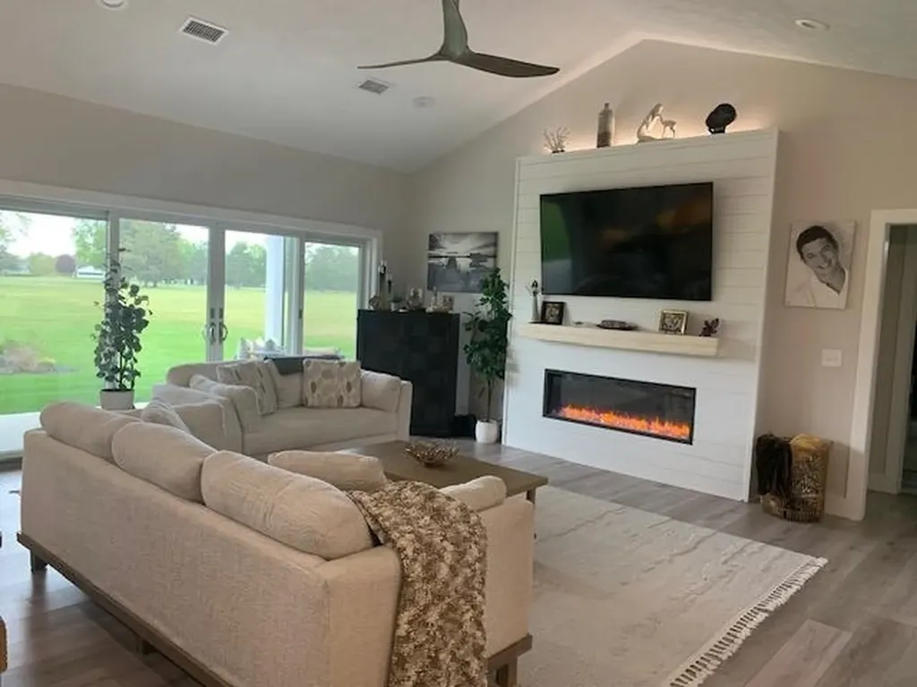 1139 Fairway Drive Lake Isabella Village MI 48893