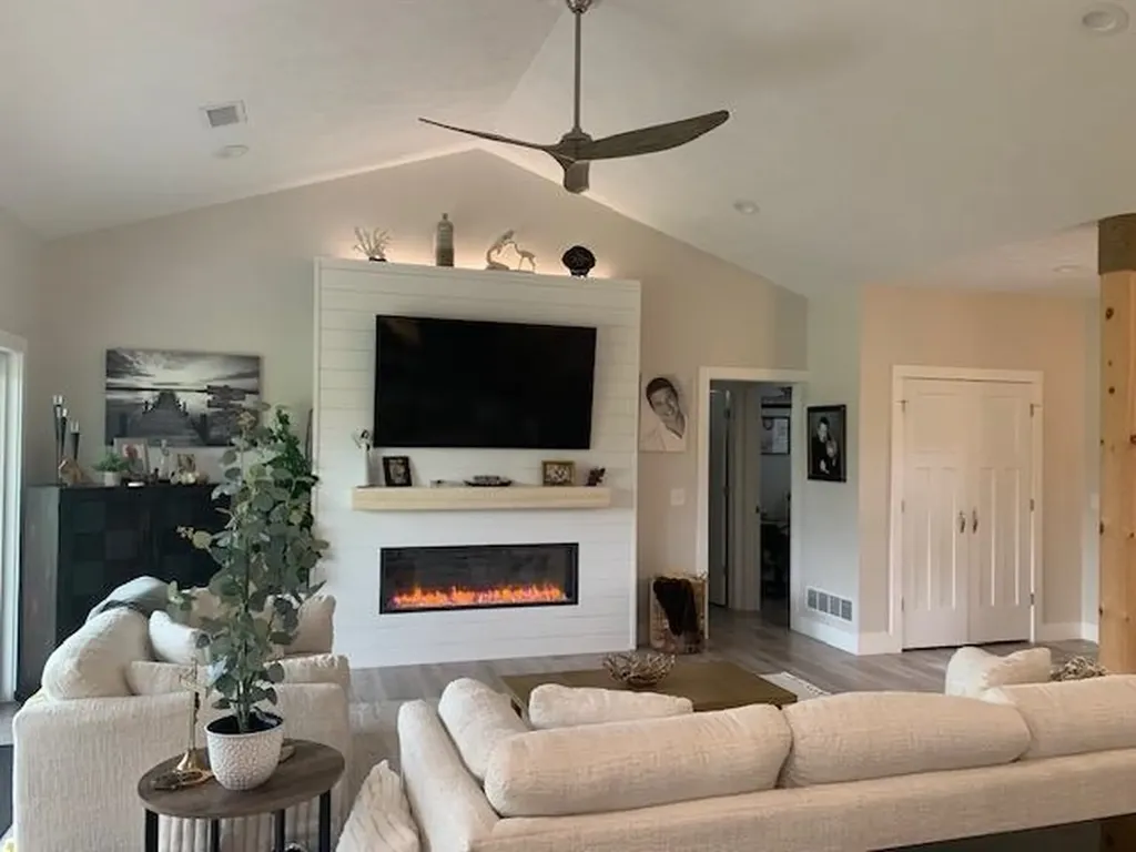 1139 Fairway Drive Lake Isabella Village MI 48893