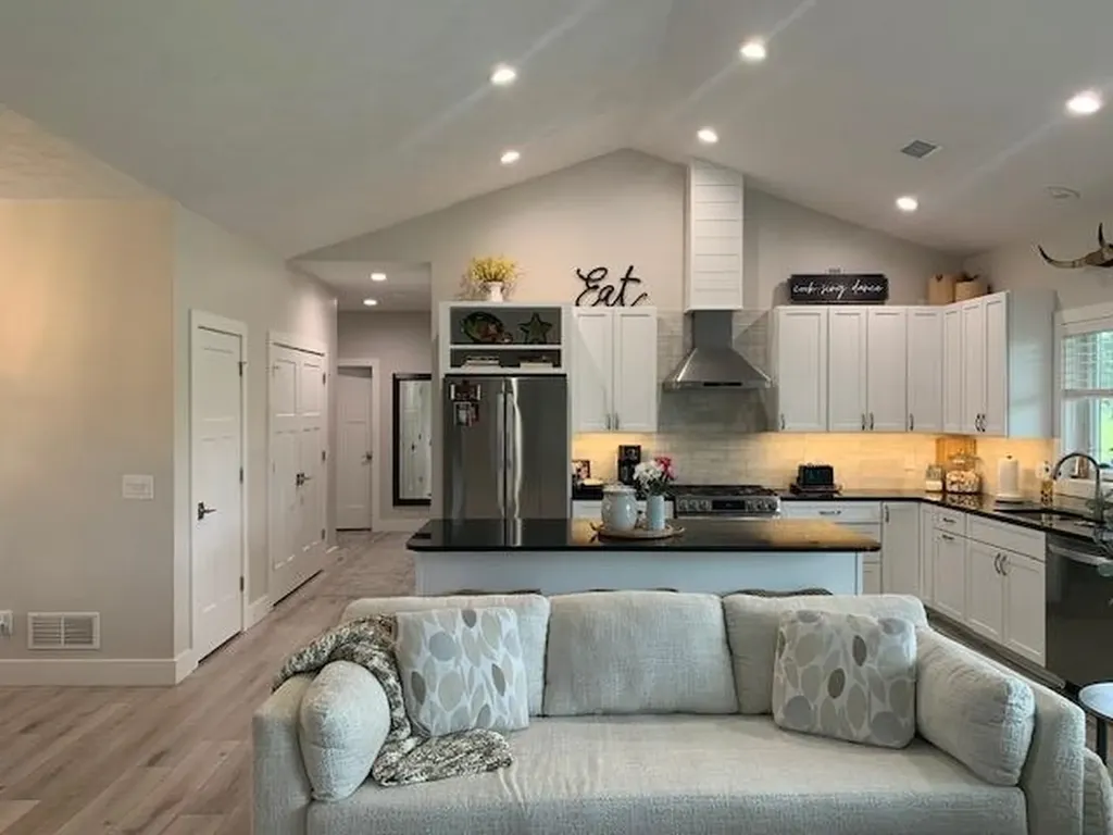 1139 Fairway Drive Lake Isabella Village MI 48893