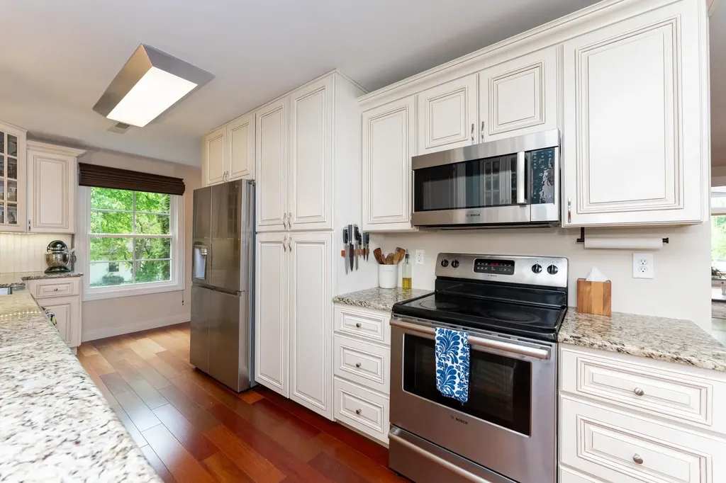 1206 Fairfield Drive Mt. Pleasant City MI 48858
