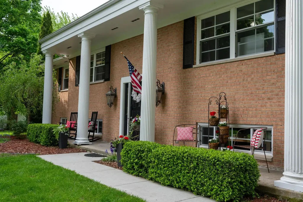 1206 Fairfield Drive Mt. Pleasant City MI 48858