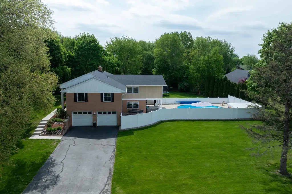 1206 Fairfield Drive Mt. Pleasant City MI 48858