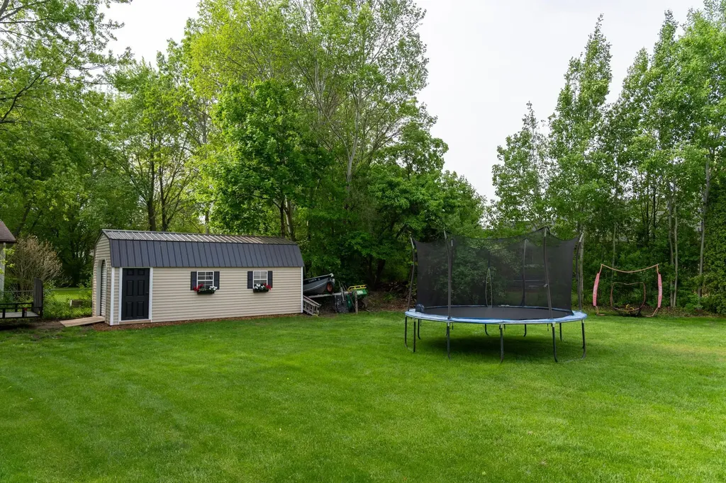 1206 Fairfield Drive Mt. Pleasant City MI 48858