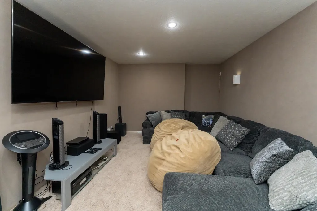 1107 Bundy Drive Broomfield Township MI 48893