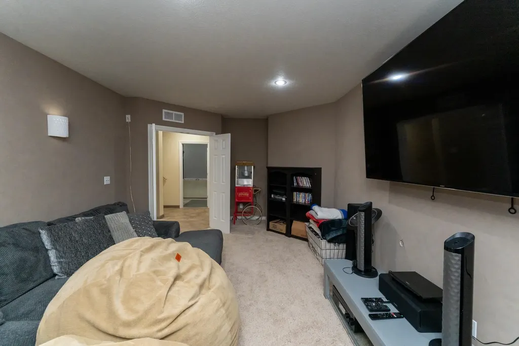 1107 Bundy Drive Broomfield Township MI 48893