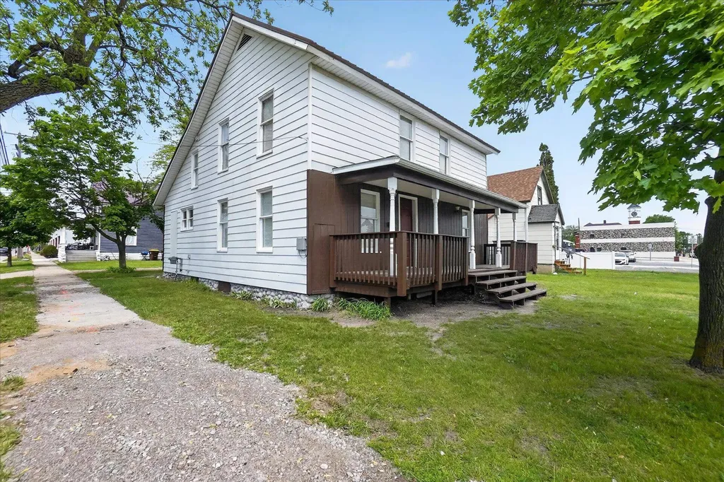 301 Gratiot Avenue Alma City MI 48801