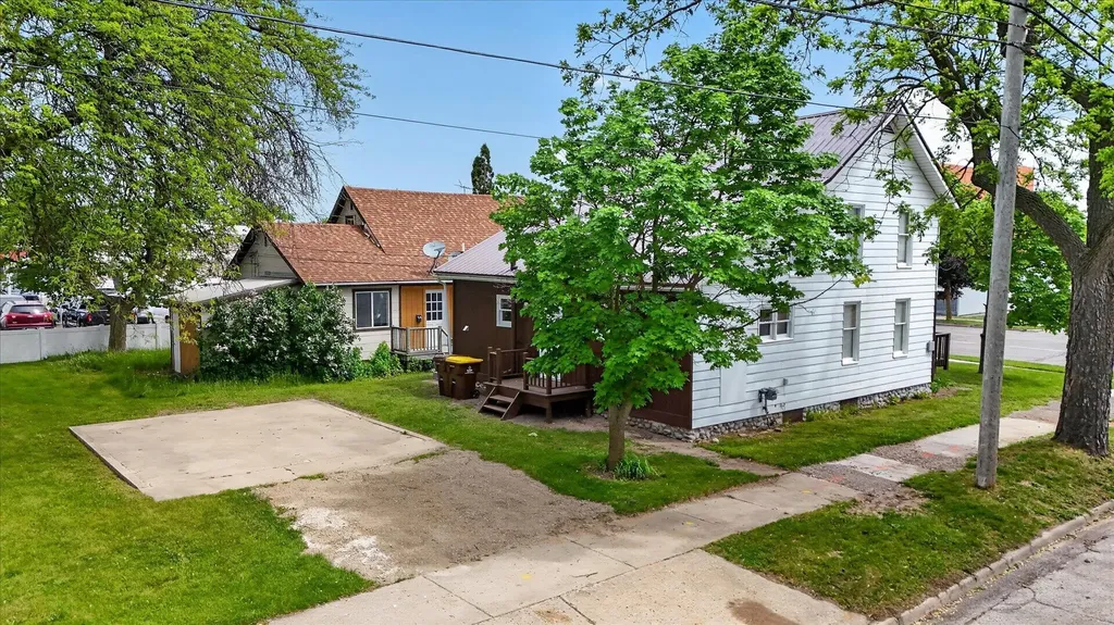 301 Gratiot Avenue Alma City MI 48801
