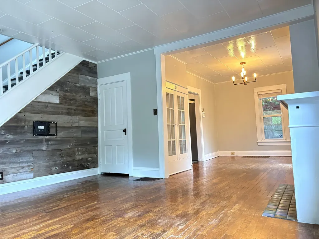 518 S Kinney Mt. Pleasant City MI 48858