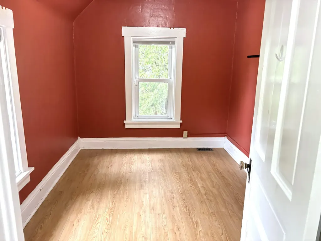 518 S Kinney Mt. Pleasant City MI 48858