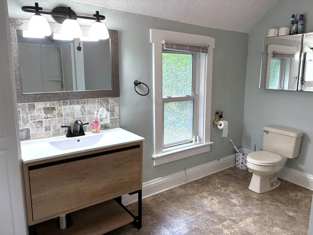 518 S Kinney Mt. Pleasant City MI 48858