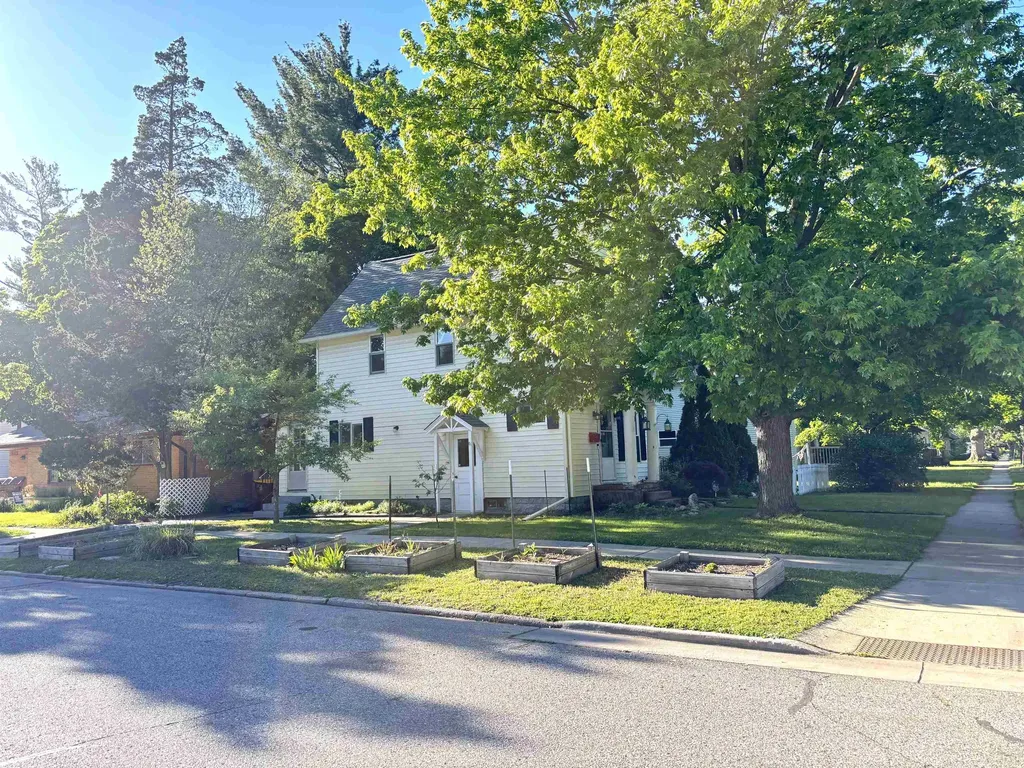 518 S Kinney Mt. Pleasant City MI 48858