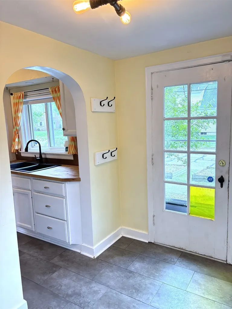 518 S Kinney Mt. Pleasant City MI 48858